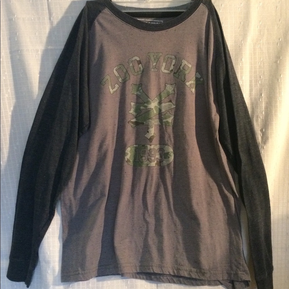🔴 SOLD 🔴 Zoo York Shirt
